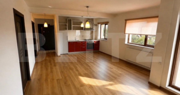 Apartament 3 camere, 73 mp, 130 mp, zona C&acirc;mpului