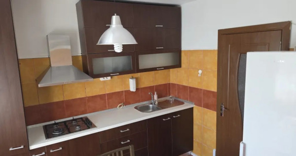 Inchiriez apartamet 3 camere Calea Vitan (str. Breaza)