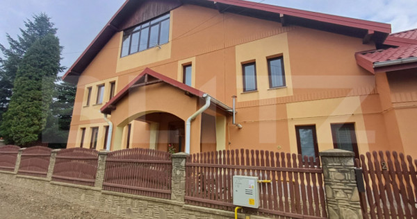 Vila de vanzare, 310 mp, teren 698 mp, zona Burdujeni
