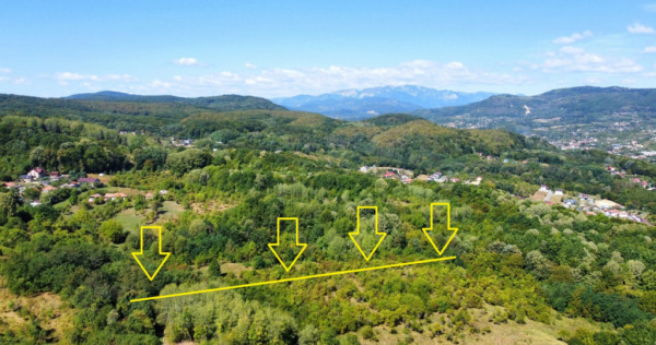 TEREN LANGA ORAS, CADRU NATURAL MINUNAT