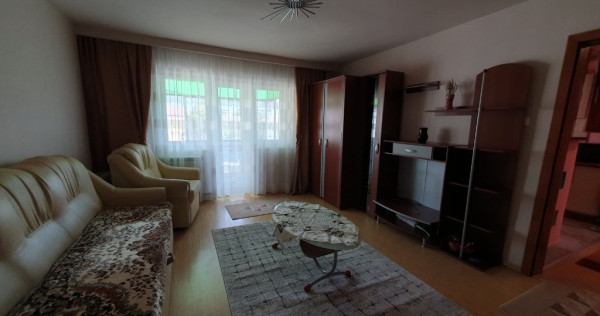&Icirc;nchiriez apartament 3 camere Nufărul Oradea
