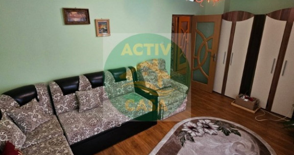 Apartament 3 camere, etaj intermediar