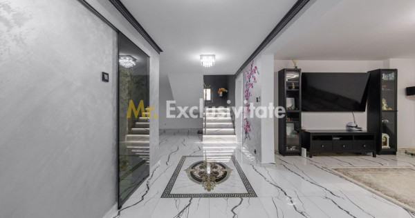 Proprietate cu 2 case si curte in Oarja, AG
