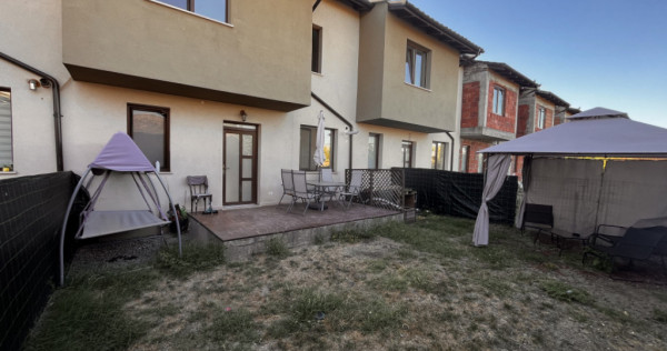 Casa insiruita de vanzare Recas