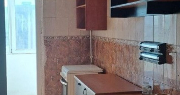 Tomis 2, Spital, de inchiriat apartament 3 camere, gaze, mobilat