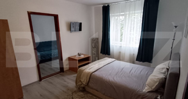 Apartament cu 3 camere, 45 mp, zona Vasile Aron