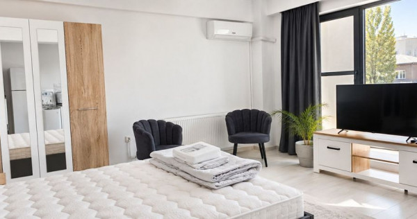 De inchiriat studio ultracentral, etaj 2, 400 euro