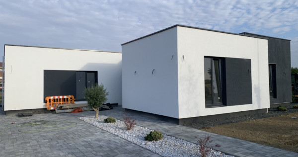 Casa individuala cu 4 camere si teren de 675 mp, zona Dumbra