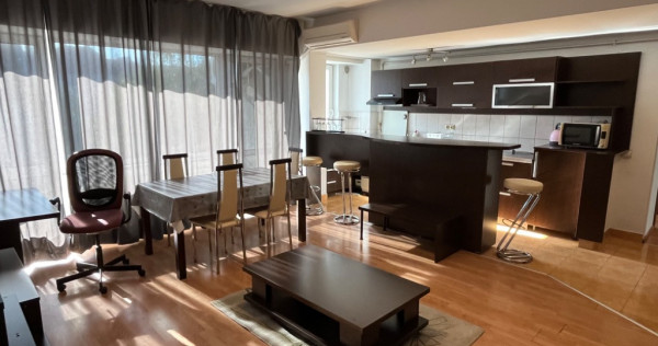 Inchiriez apartament 3 camere in zona centrală Cluj Napoca