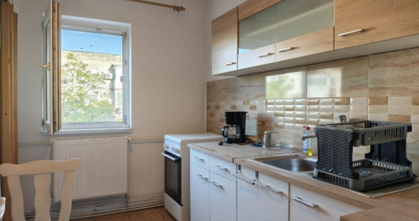Apartament cu 4 camere 78 mp decomandat | Centrala Proprie |