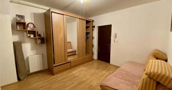 Aradului, 2 Camere De Inchiriat, Centrala Proprie, Lift