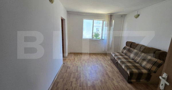 Apartament de vanzare, 43.63 mp, zona Micro 12