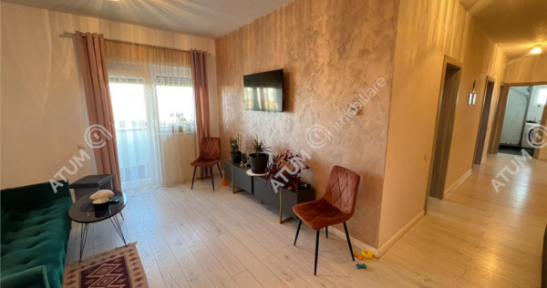Apartament 3 camere balcon parcare zona Calea Cisnadiei din
