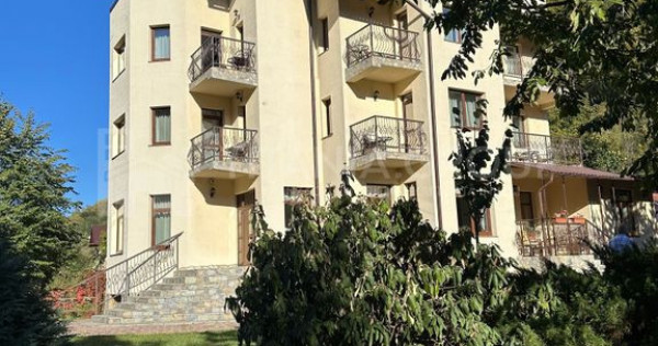IMOBIL DE &Icirc;NCHIRIAT, TEREN 2.000 MP, 17 CAMERE, MOIECIU DE JOS