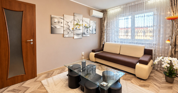 Apartament 3 camere, renovat integral, parcare, boxa, zona Florilor!