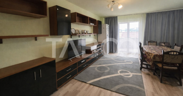 Apartament cu 3 camere suprafata generoasa 82 mp si balcon i