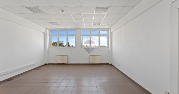 Spațiu de &icirc;nchiriat, 39 mp, etajul I, zona Podgoria