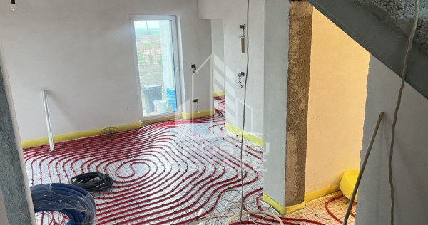 Casa individuala cu 5 camere, de vanzare, 653mp teren, in Sanandrei