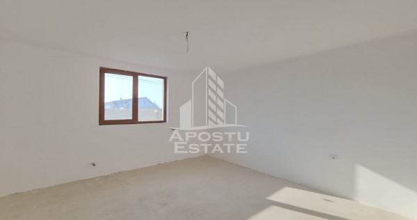Casa individuala de vanzare P+M cu 6 camere, Sanandrei