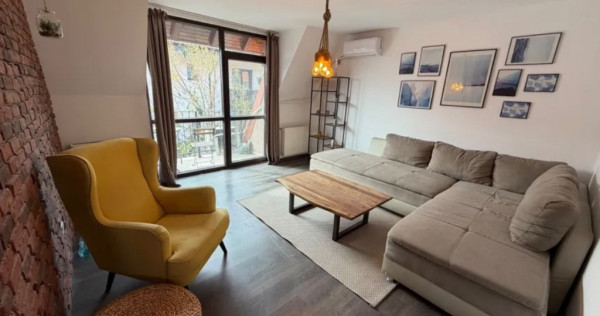 Proprietar! Apartament cu 3 dormitoare, living cu dining, str. Doinei