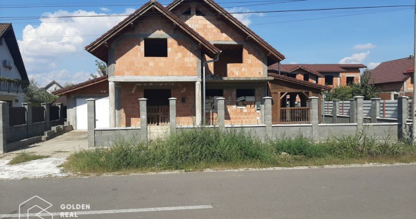 Casa in comuna Vladimirescu la rosu, 300 mp util