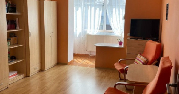 Apartament 3 camere decomandat - Predeal - 69.000 euro (Cod E8)