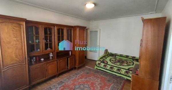 Apartament cu 2 camere, 44 mp, zona Mircea cel Batran