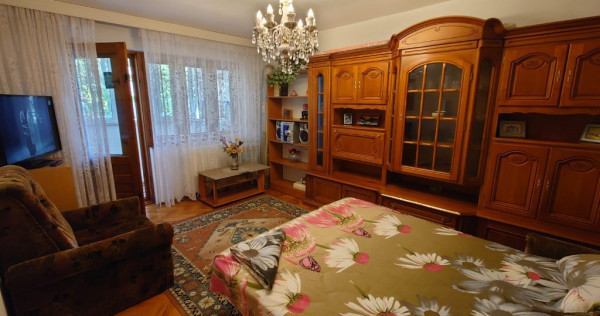 Apartament 3 camere decomandat-Tomis Nord-Ciresica-120.000 euro (E6)