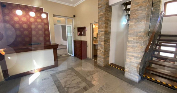 Apartament cu 8 camere, 315 mp, pentru clinica, birou sau lo