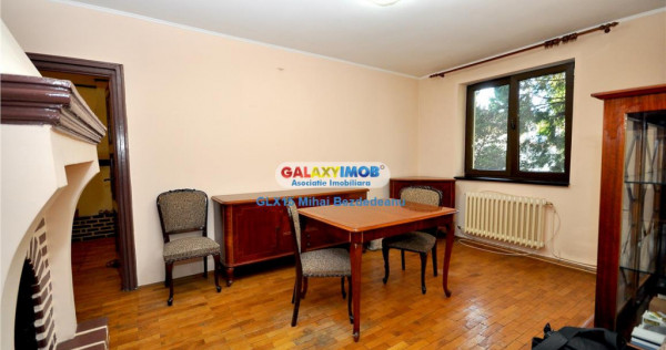 Apartament 3 camere in zona Colegiu National Iulia Hasdeu