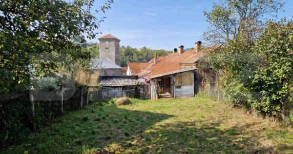 Casă în Abrud, teren 480mp, zona ultracentrala a orasului.