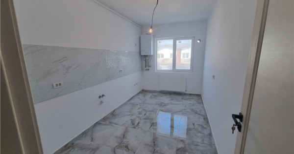 Apartament spatios de 2.5 camere , zona Sanpetru