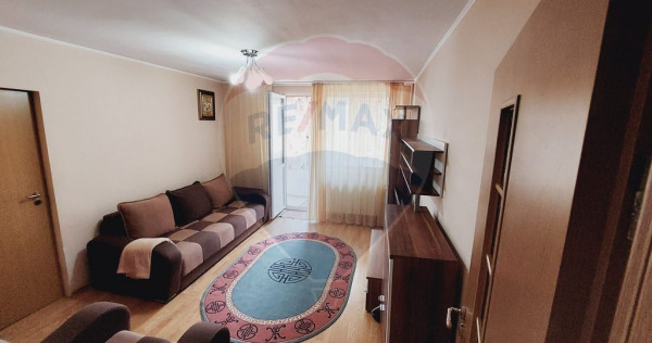 Apartament cu 2 camere de închiriat langa Liceul Lovinescu