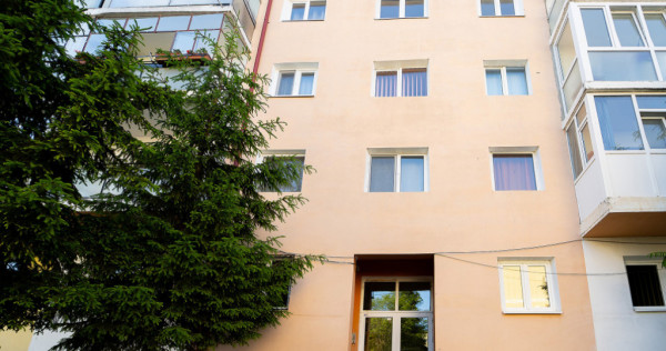 Apartament de 3 Camere Decomandat în Sibiu, Zona Piața Rah