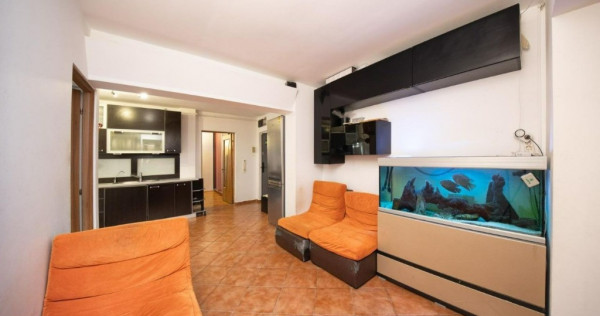 Apartament 3 camere Racadau,etaj intermediar,mobilat,130000 Euro