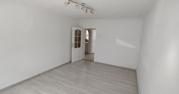 Apartament 3 camere decomandat Astra,renovat,105000 Euro