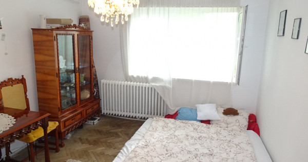 Vand apartament cu 2 camere in Deva, zona ultracentrala (Piata), 49 mp