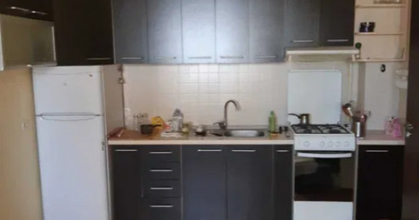 Apartament cu 2 camere decomandate Zona Zamca