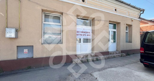 Casa cu spatiu comercial de inchiriat in Salonta