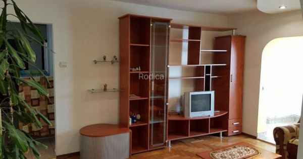 Apartament 3 camere, 2 bai - zona Tractorul