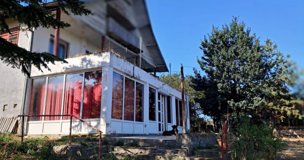 PLOIESTI - CASA PLUS TEREN 3600 MP DE VANZARE - CHITORANI