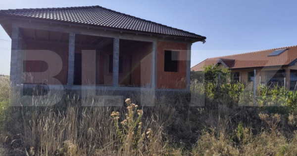 Casa la Rosu , 190 mp , teren 1657 mp , central , zona Viil