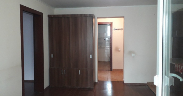 Apartament cu 3 camere decomandate Etaj 2 - Zona Ultracentrala