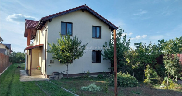 Casa P E 6 camere- Stupini Brasov