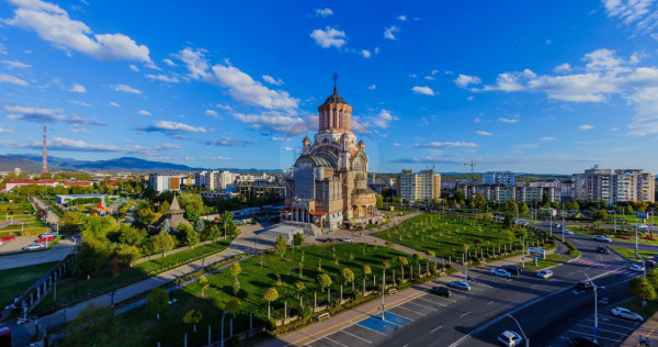 APARTAMENTE DE VÂNZARE ÎN BLOC NOU-zona ultracentralā