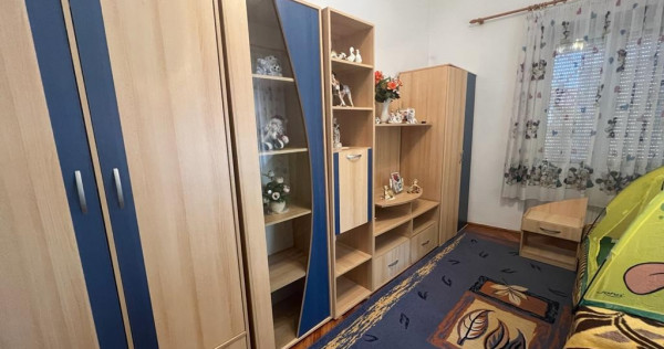 Inchiriez apartament 3 camere zona Boul Rosu - ID : RH-41310-property