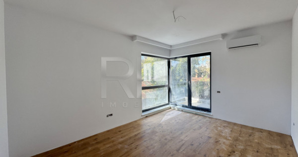 Studio Ultracentral - Tepeș Vodă 152