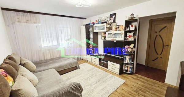 Apartament 2 camere de vanzare zona INEL I, CENTRALA GAZ, parcare