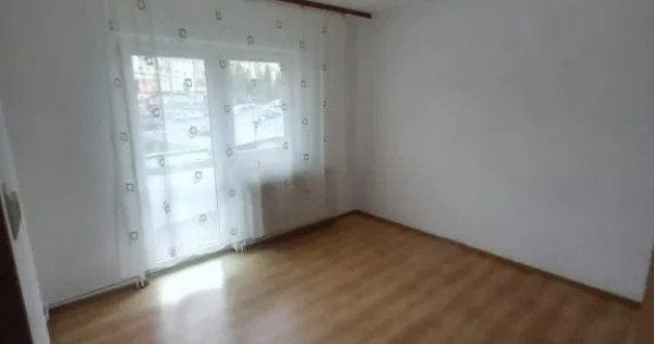 Apartament 2 camere cu balcon si pivnita, zona M Viteazul