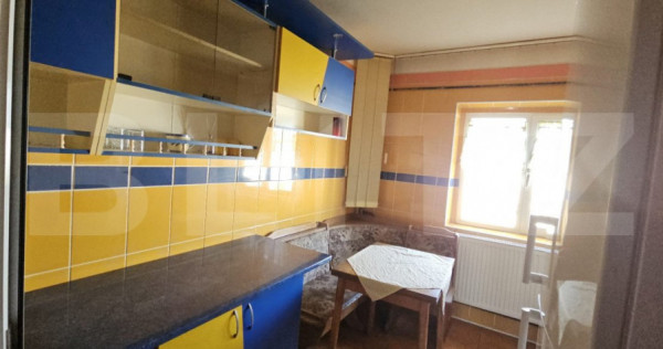 Apartament 3 camere, 2 bai, 2 holuri, 2 balcoane, anul 1988